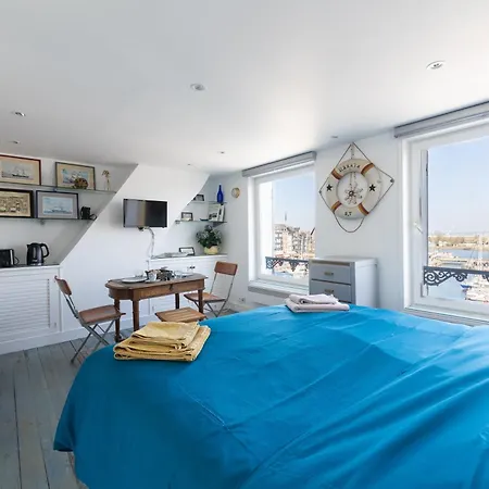 The Lieutenance - Vue Sur Le Vieux Bassin Apartment
